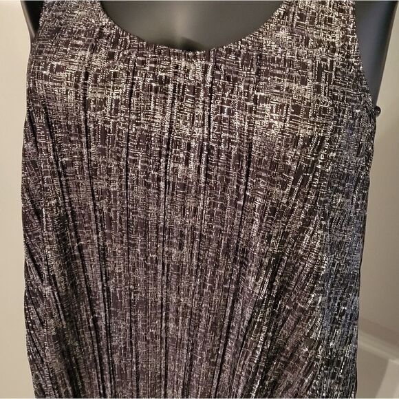 BRAND NEW WEAVERS RACERBACK RUFFLE TANK TOP - Picture 9 of 16